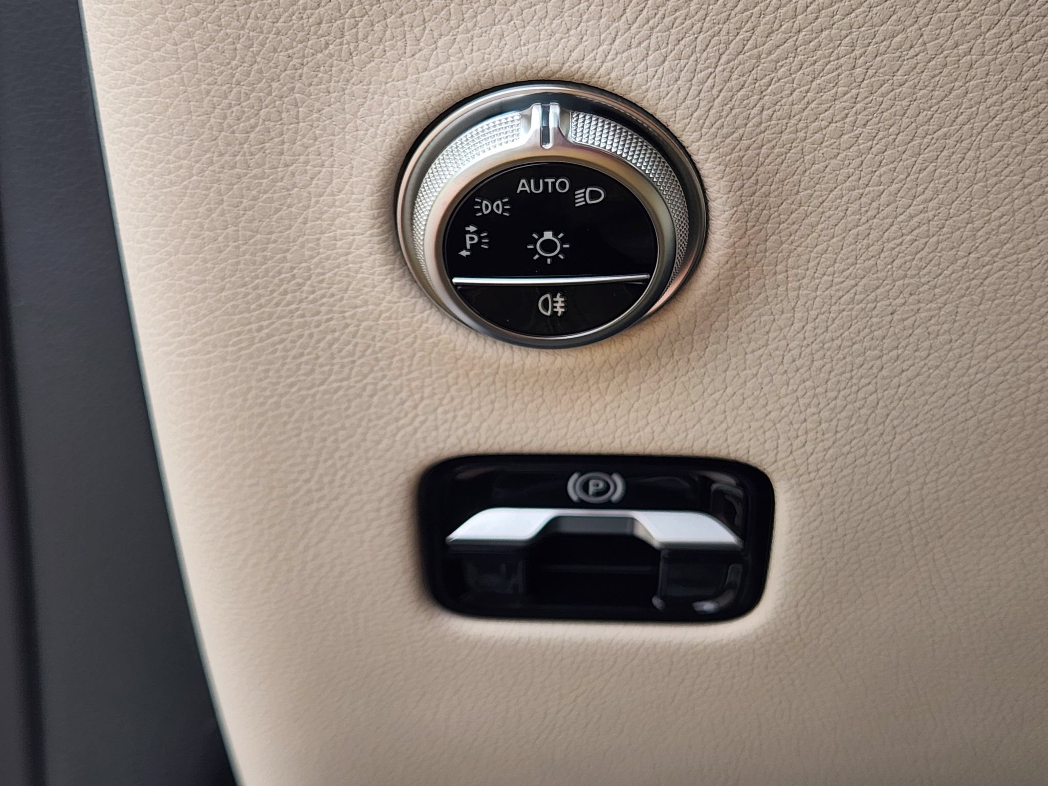 New 2027 Mercedes-Benz GLC 300 4MATIC image 17