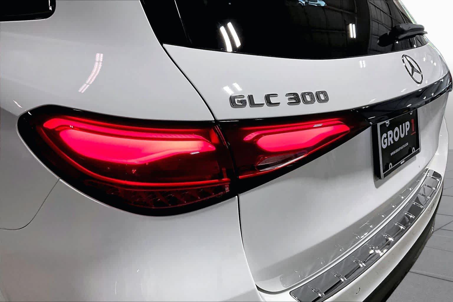 Used 2024 Mercedes-Benz GLC 300 4MATIC image 28