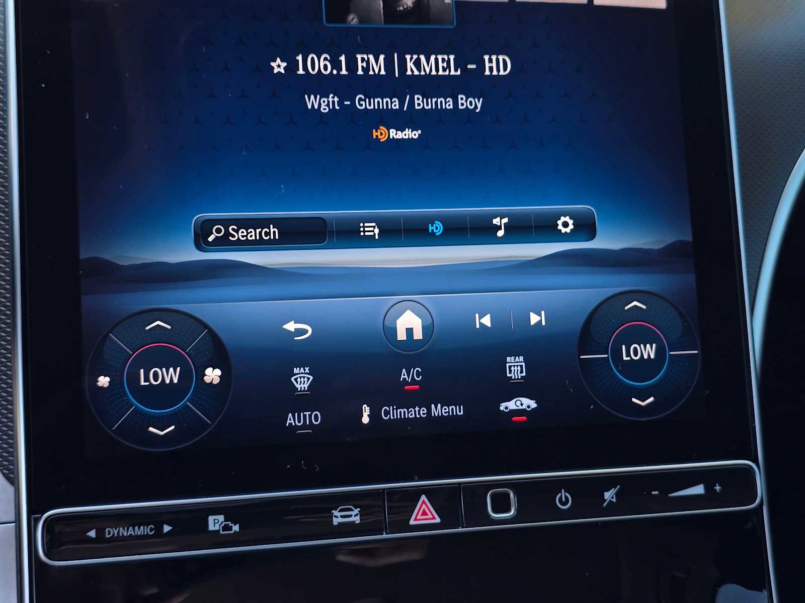 Used 2025 Mercedes-Benz C 300 Sedan image 29