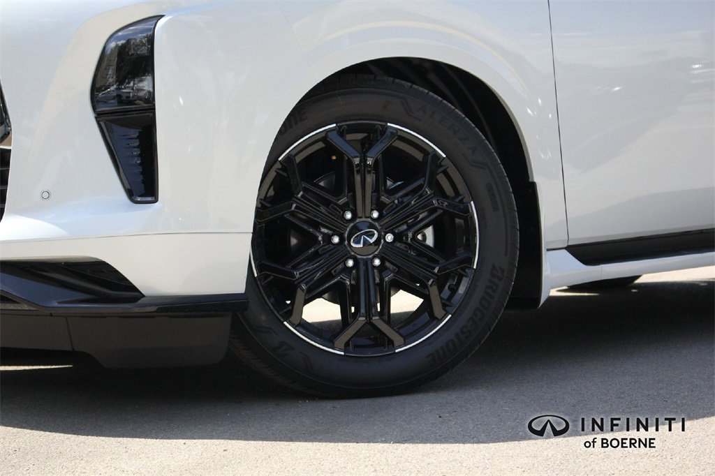 New 2026 INFINITI QX80 Sensory image 3