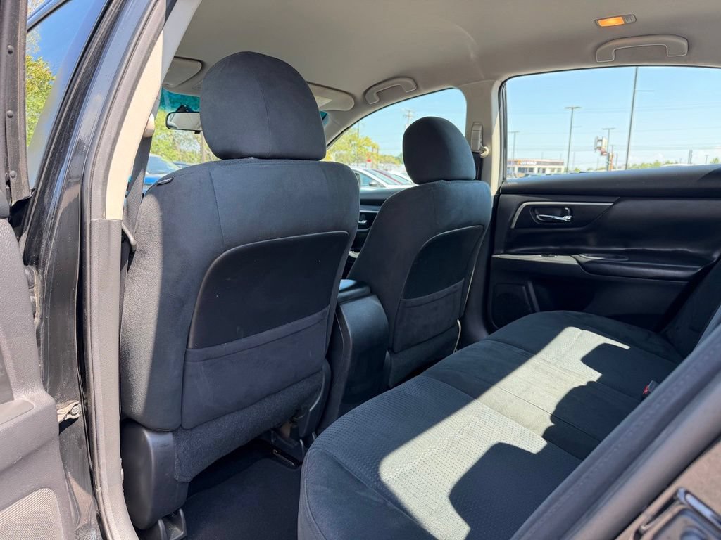 Used 2015 Nissan Altima 2.5 SV FWD image 25
