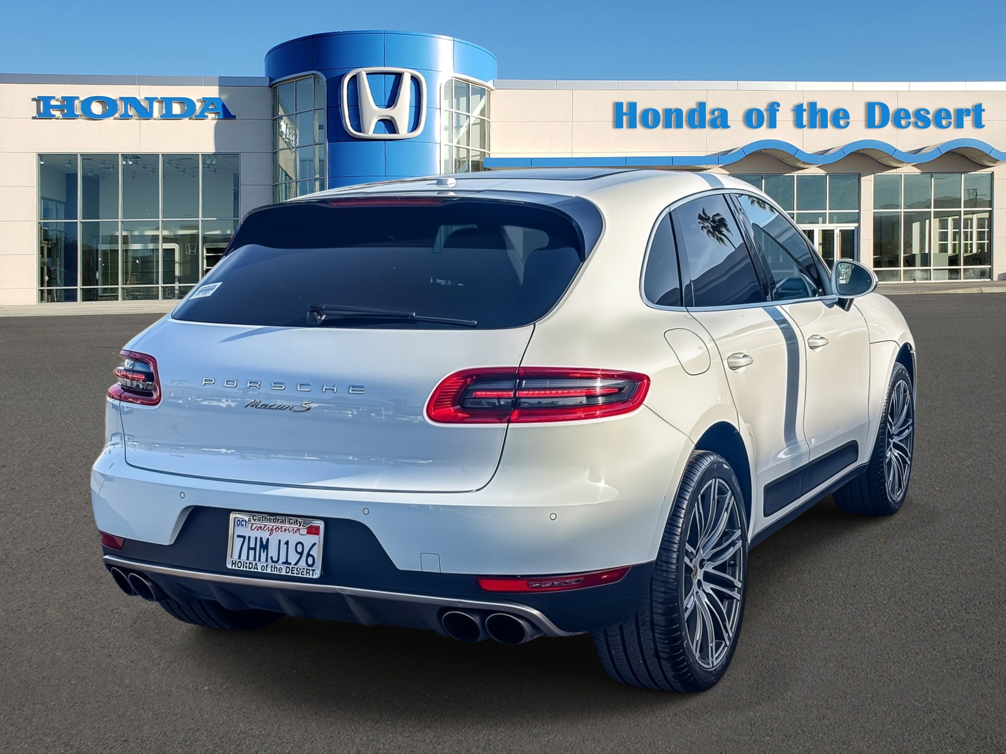 Used 2015 Porsche Macan S image 7