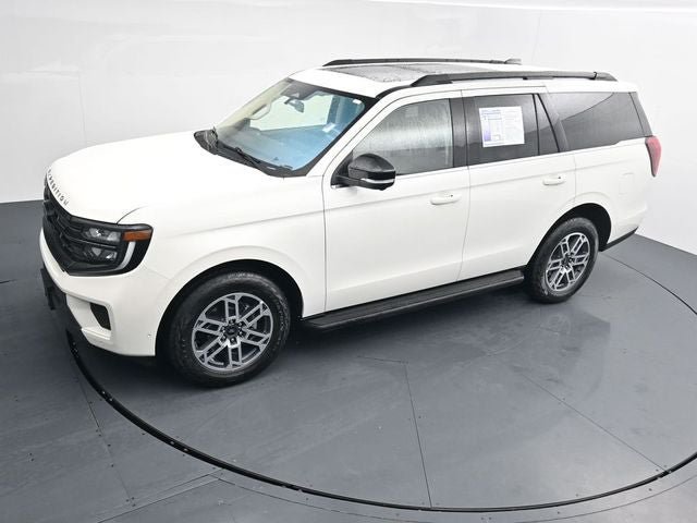 Certified 2025 Ford Expedition Active AWD/4WD image 28