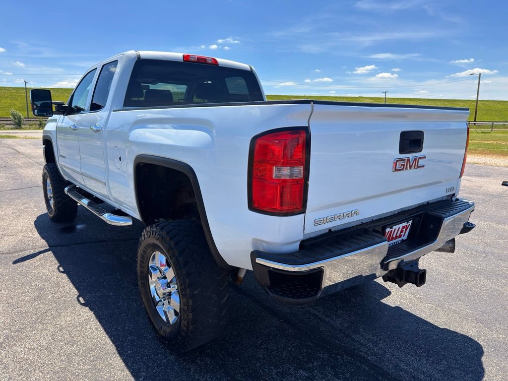 Used 2016 GMC Sierra 2500 SLT w/ Suspension Package, Off-Road AWD/4WD image 15