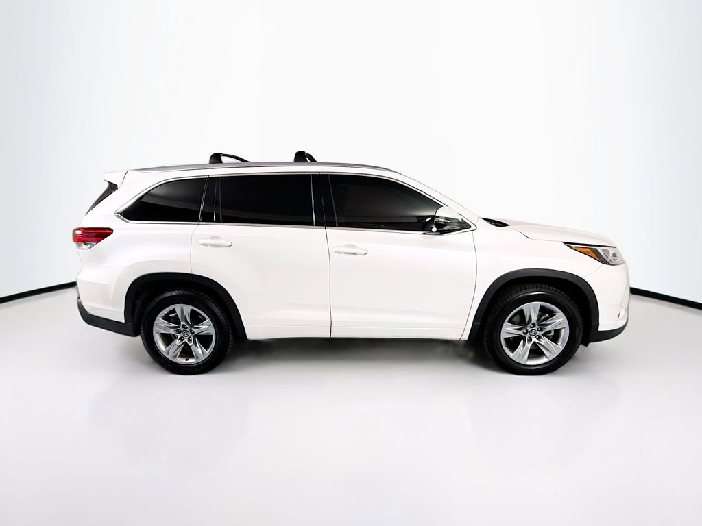 Used 2018 Toyota Highlander Limited FWD image 4