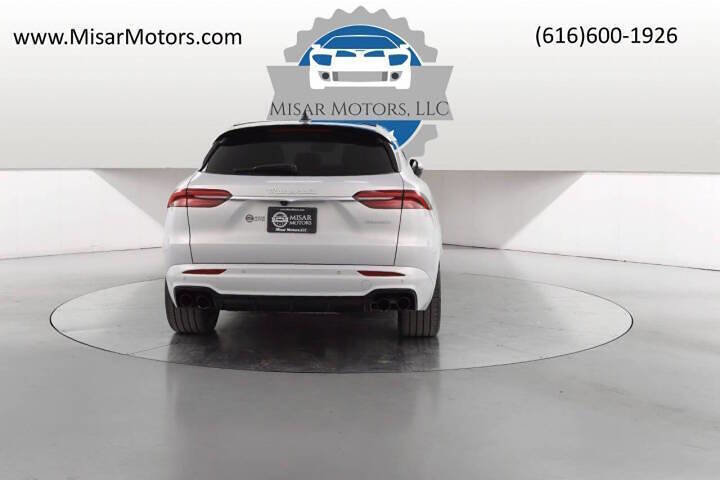 Used 2023 Maserati Grecale Modena image 4