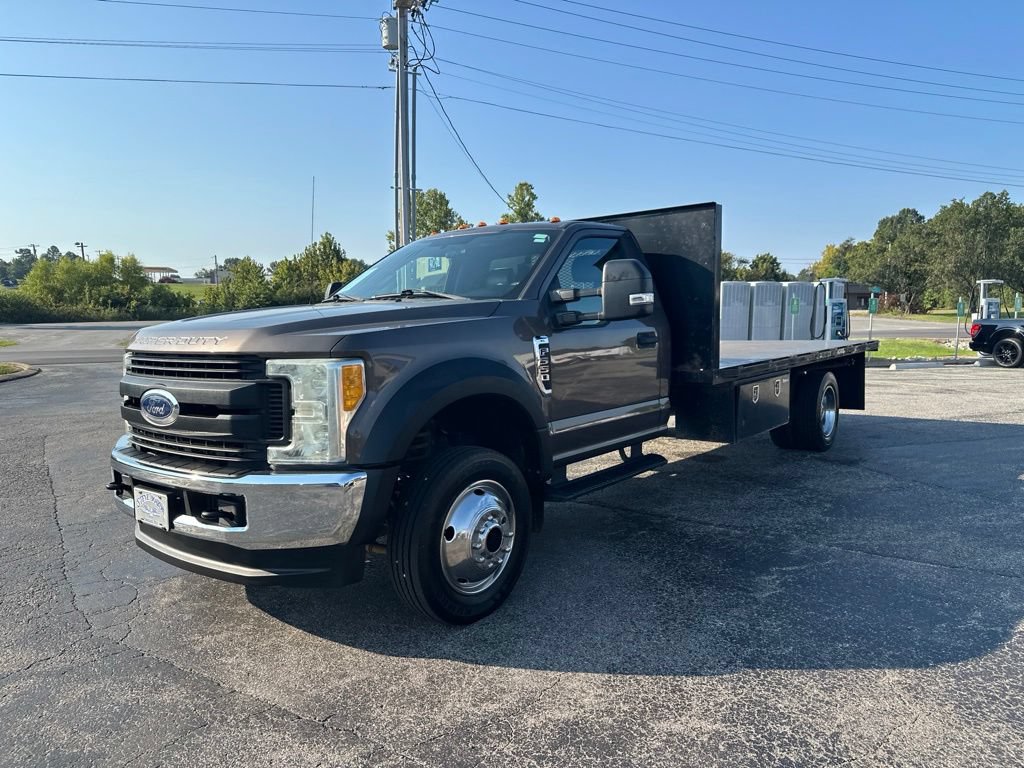 Used 2017 Ford F550 4x4 Regular Cab Super Duty image 7