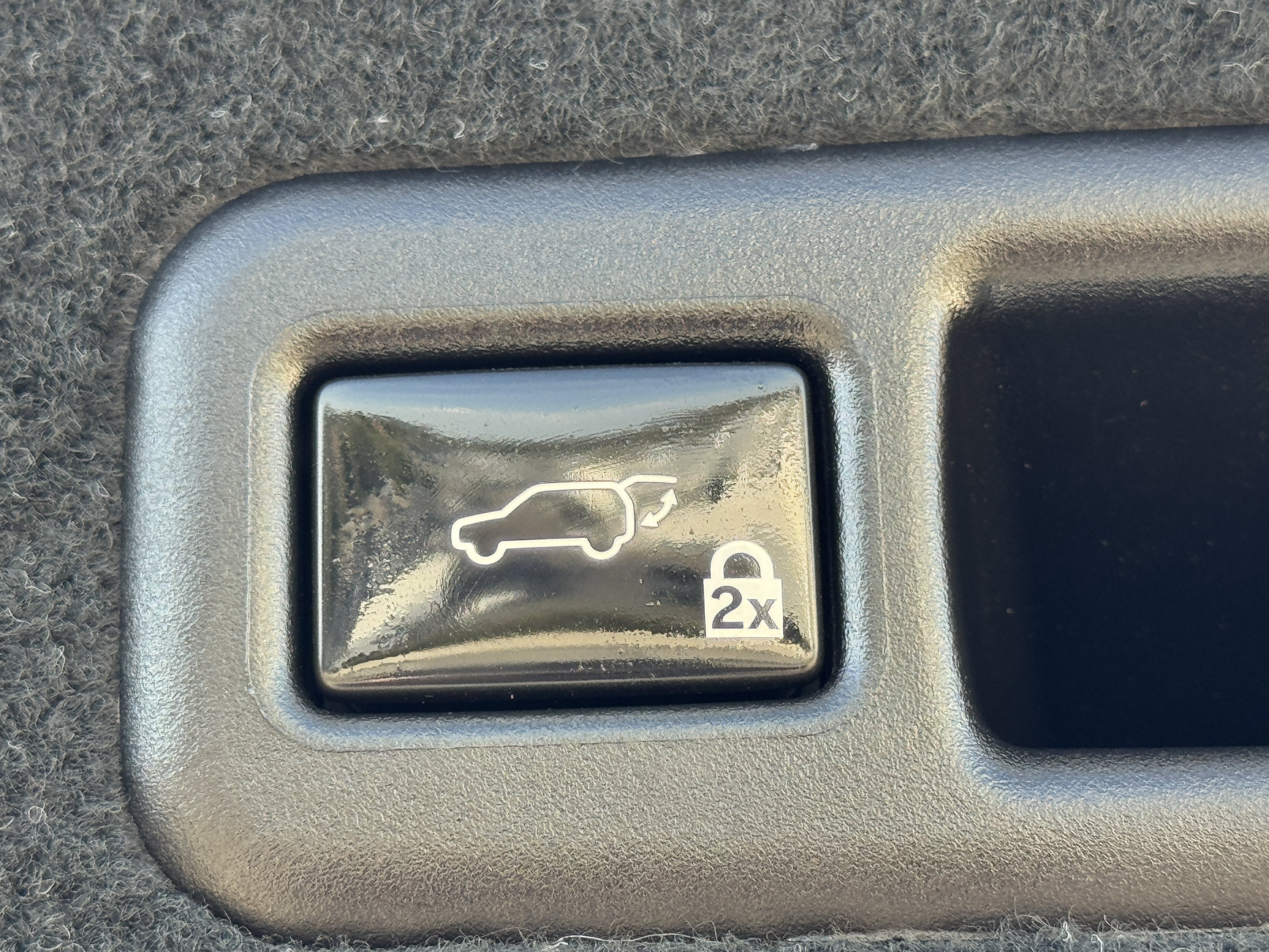 Used 2018 Lexus RX 350 FWD w/ Premium Package image 18