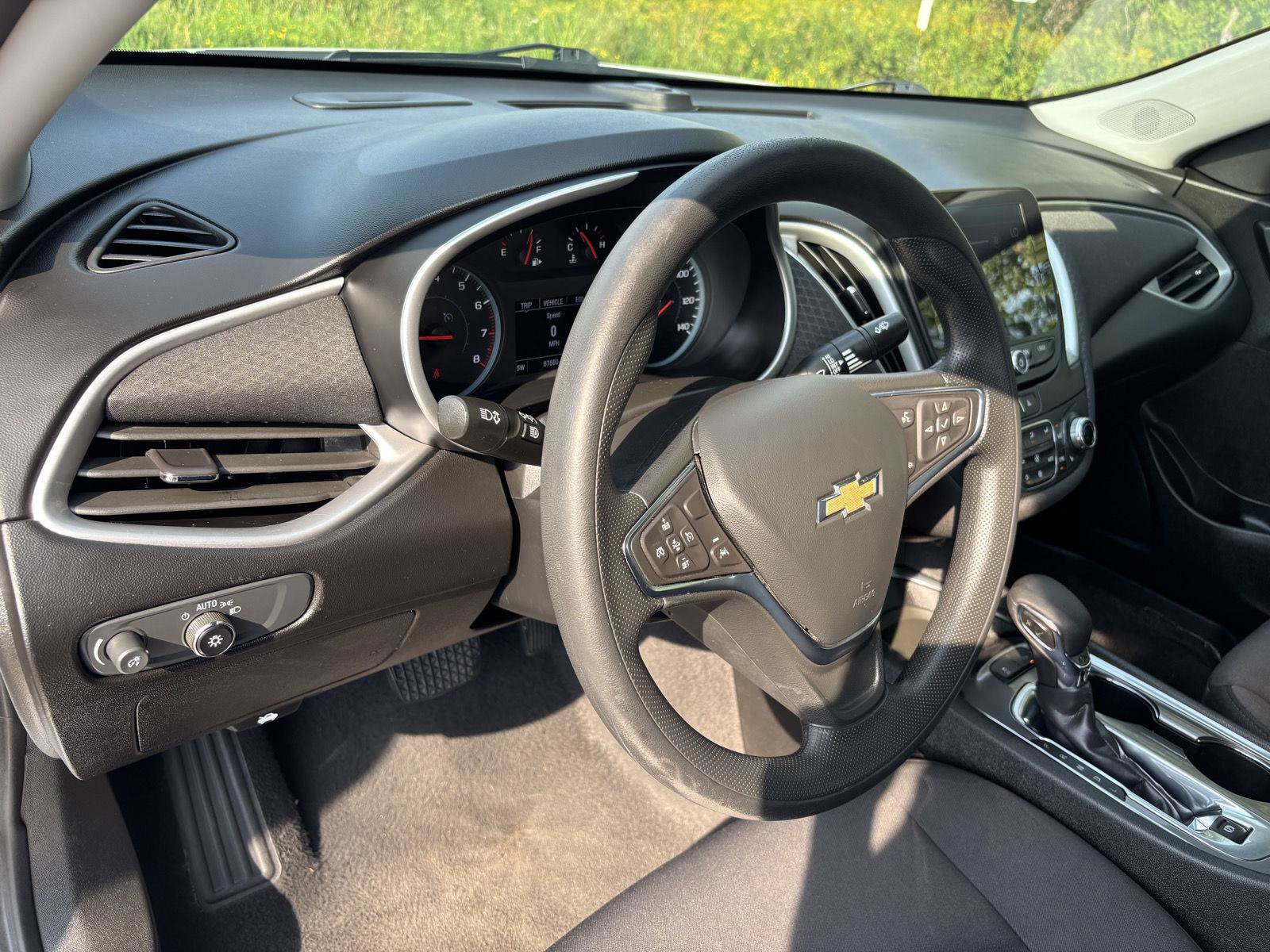 Used 2024 Chevrolet Malibu LT FWD image 18