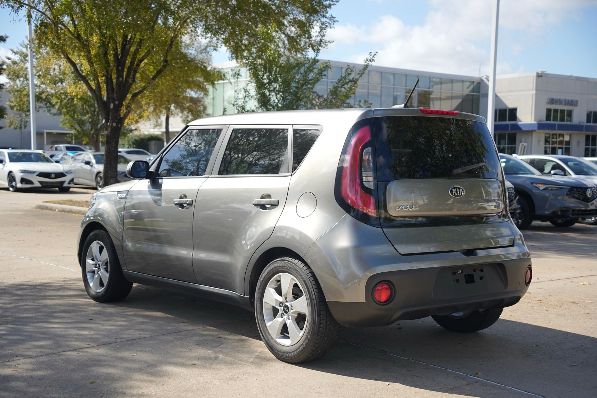 Used 2017 Kia Soul image 4