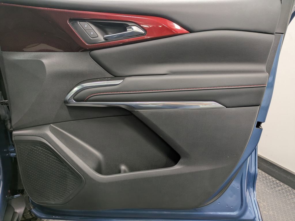 Used 2024 Chevrolet Traverse Z71 image 27