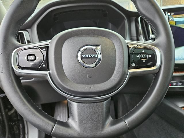 Certified 2023 Volvo XC60 B5 Ultimate w/ Protection Package Premier AWD/4WD image 21
