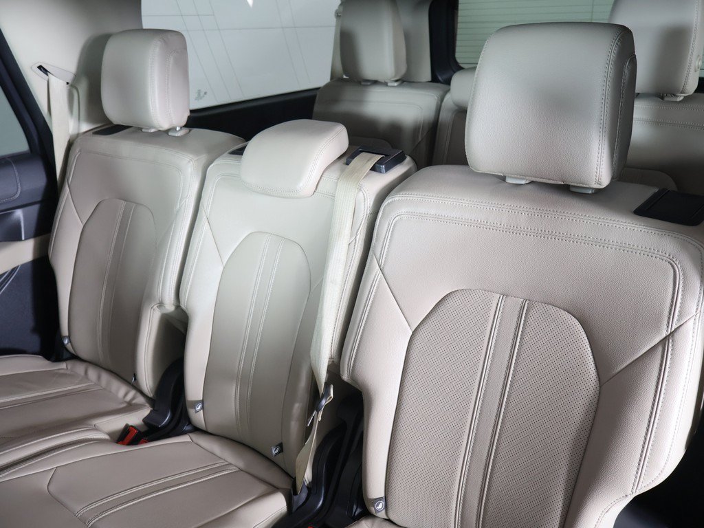 Used 2024 Ford Expedition Max Limited AWD/4WD image 40