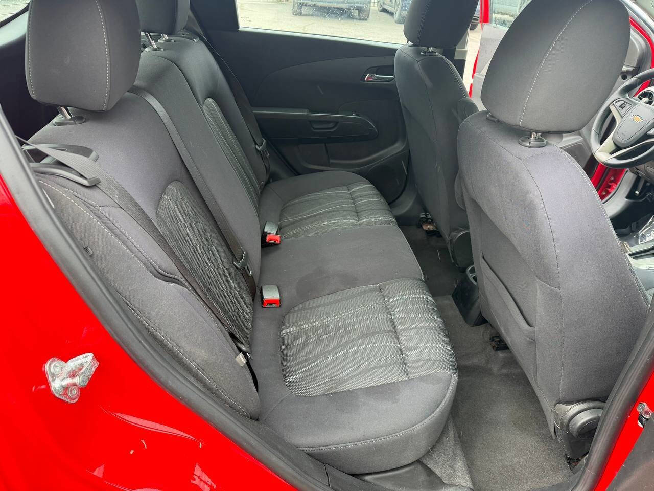 Used 2015 Chevrolet Sonic LT w/ Fun and Sun Package FWD image 15