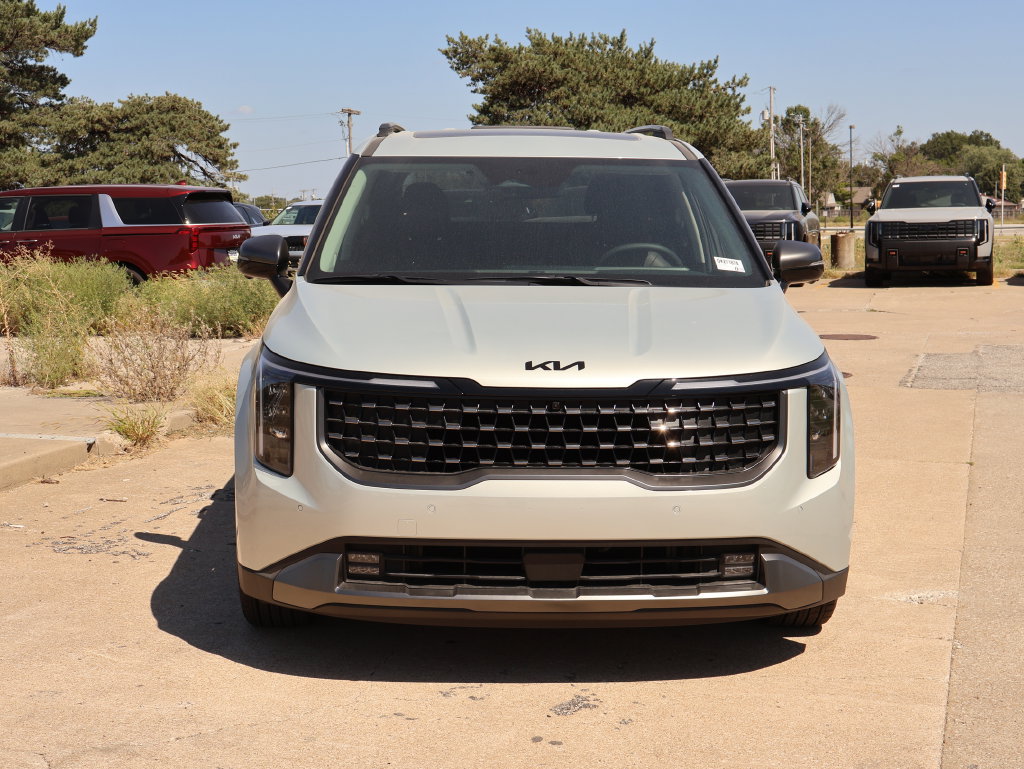 New 2027 Kia Carnival SX w/ Dark Edition Package FWD image 2