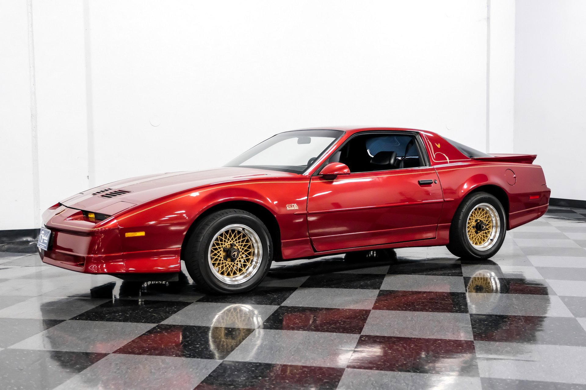 Used 1988 Pontiac Firebird Trans Am image 6
