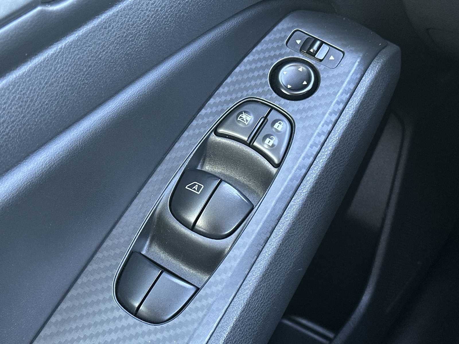 Used 2022 Nissan Altima 2.5 SV image 15