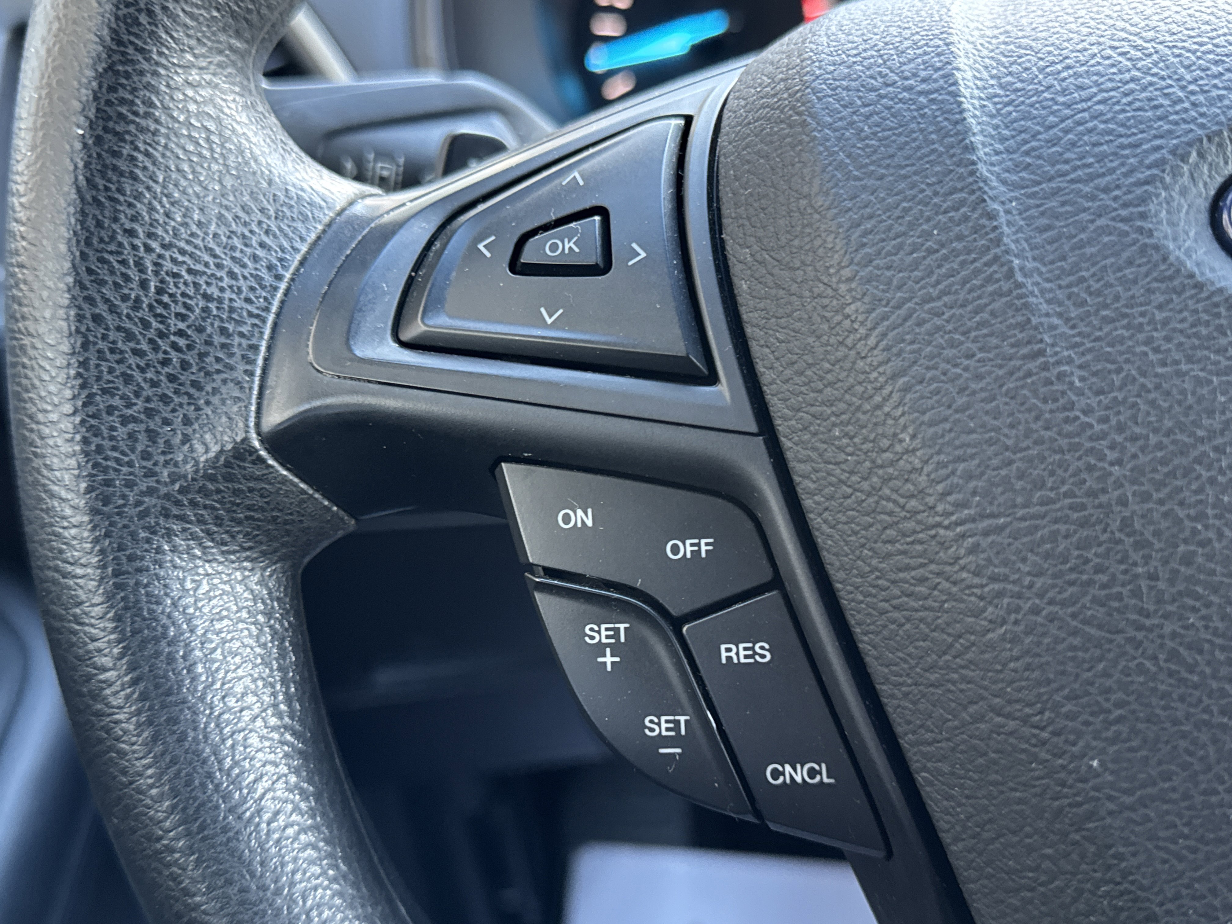 Used 2019 Ford Edge SE image 16