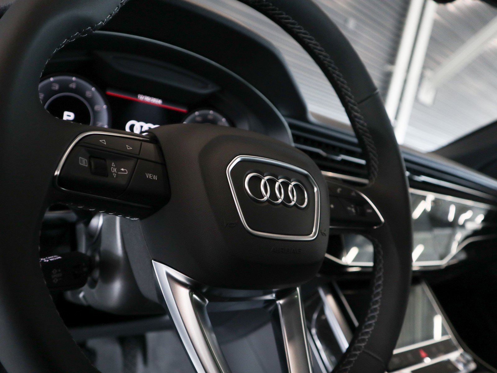 New 2025 Audi Q8 Premium image 18