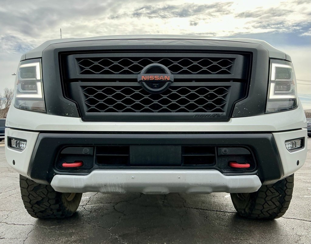 Used 2021 Nissan Titan PRO-4X w/ Pro-4x Convenience Package image 9
