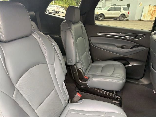 Used 2022 Buick Enclave Premium AWD/4WD image 24