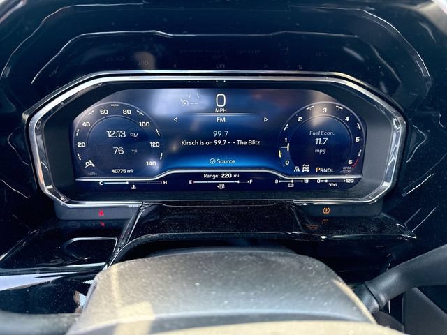 Used 2023 Chevrolet Silverado 1500 LT AWD/4WD image 15