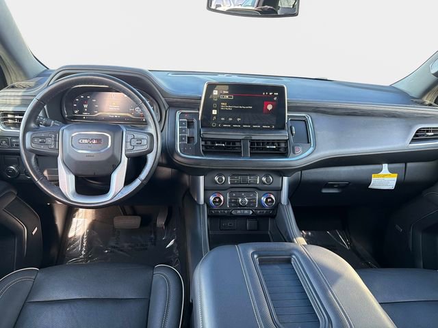 Used 2022 GMC Yukon XL SLT w/ SLT Premium Package image 15