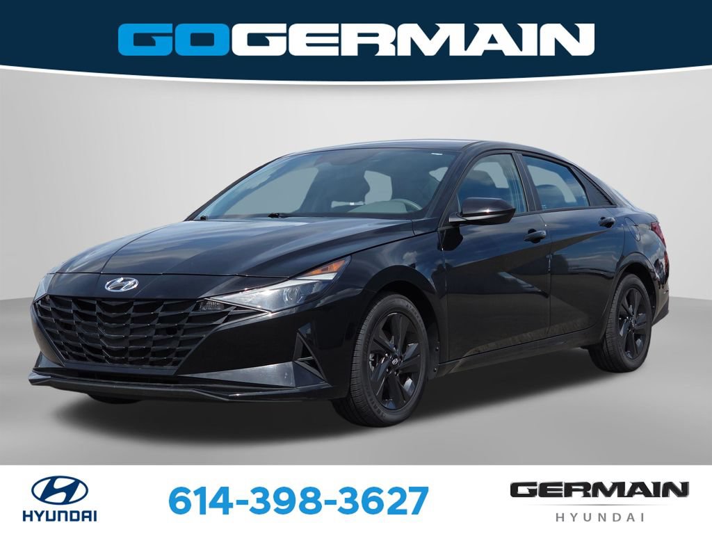 Used 2023 Hyundai Elantra SEL w/ Preferred Accessory Package