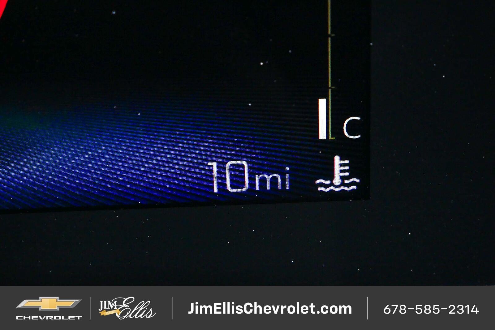 New 2026 Chevrolet Trax ACTIV w/ Sunroof Package FWD image 8