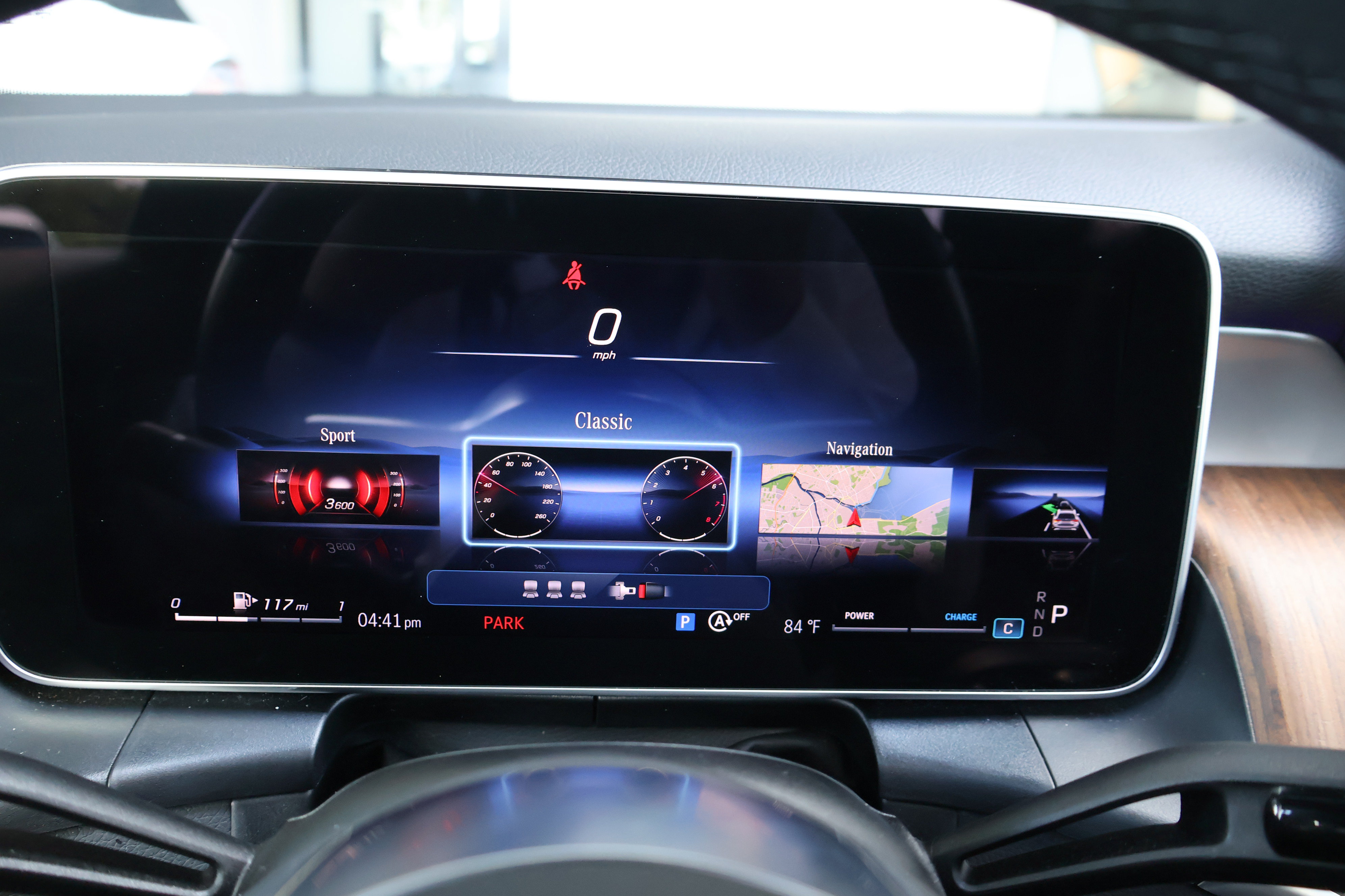 Used 2025 Mercedes-Benz GLC 300 image 33