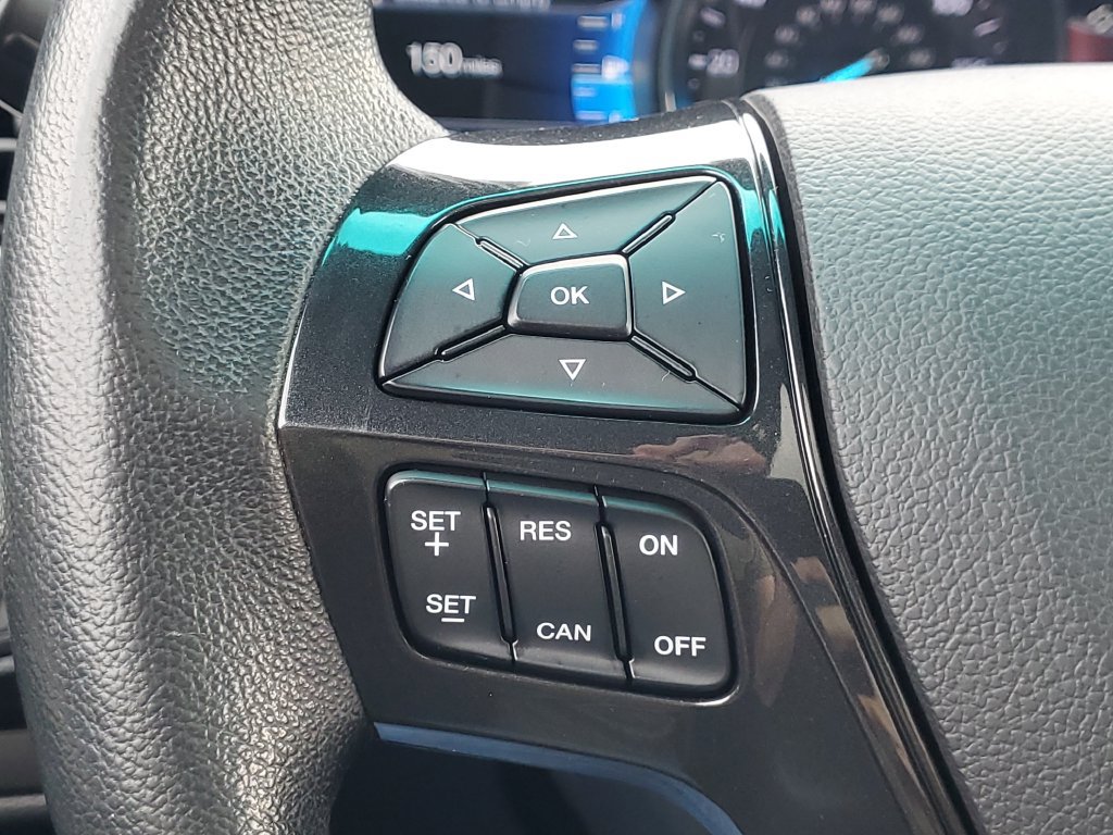 Used 2017 Ford Explorer XLT w/ Equipment Group 202A AWD/4WD image 22