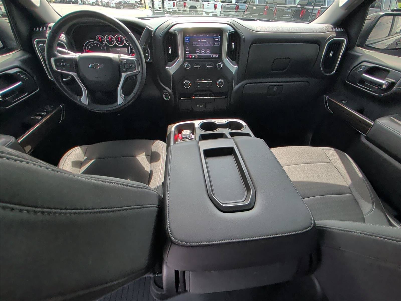Used 2020 Chevrolet Silverado 1500 LT Trail Boss AWD/4WD image 31