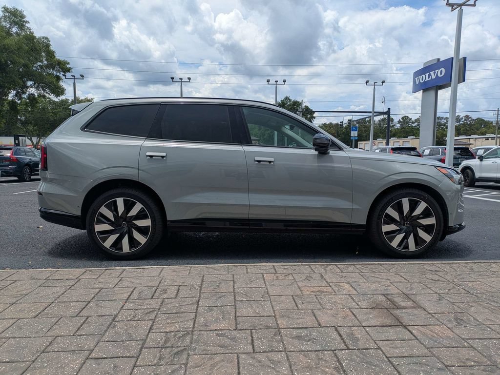 Certified 2025 Volvo EX90 Ultra AWD/4WD image 7