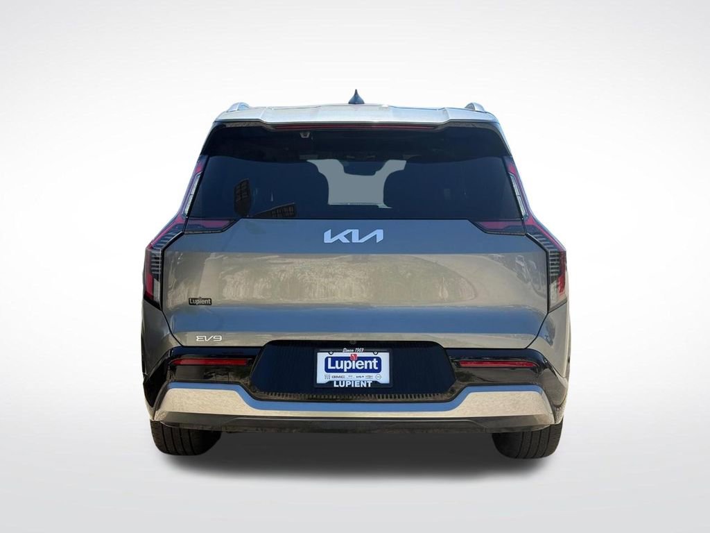 Used 2024 Kia EV9 Land AWD/4WD image 5