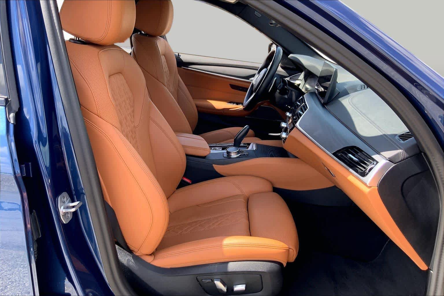 Used 2023 BMW 540i w/ M Sport Package RWD image 9