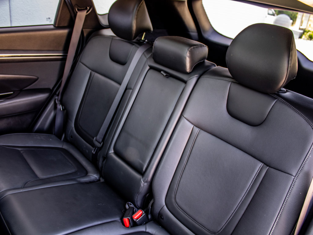 Used 2024 Hyundai Tucson Limited FWD image 19