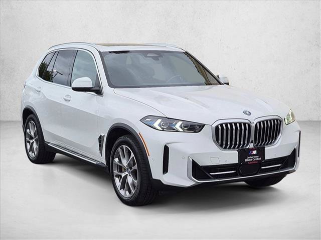 Used 2025 BMW X5 xDrive50e AWD/4WD image 3