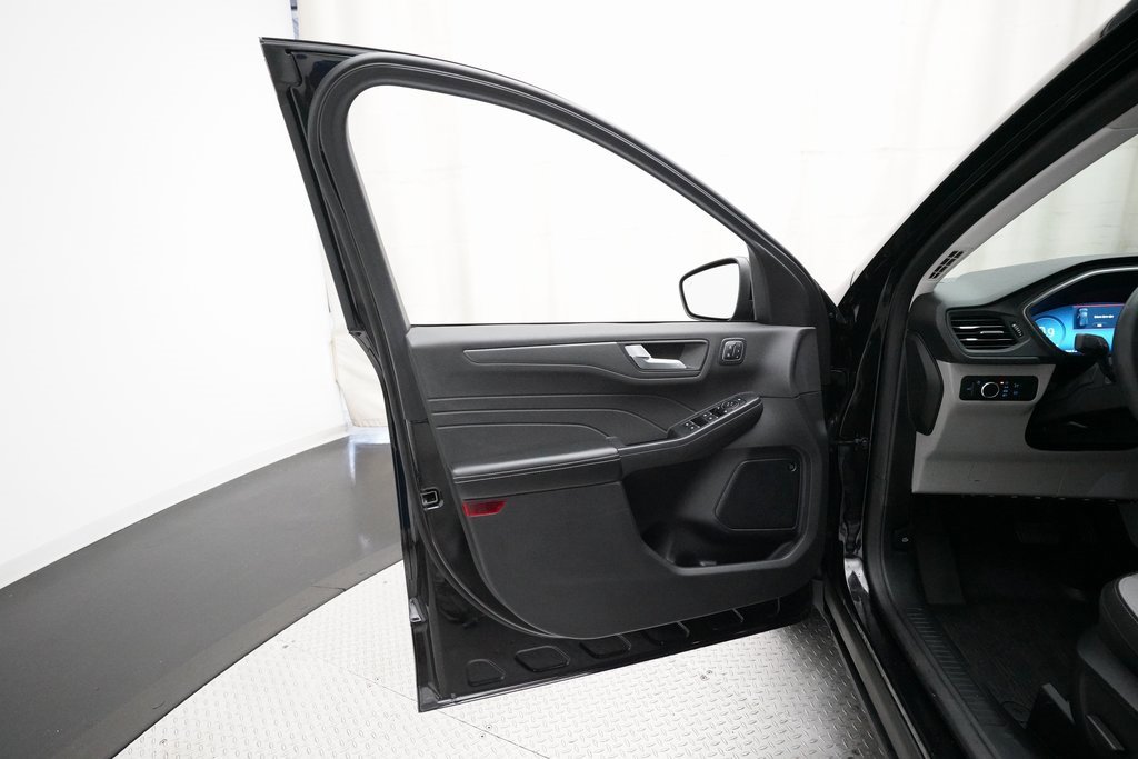 Used 2023 Ford Escape Active w/ Tech Pack #2 image 28