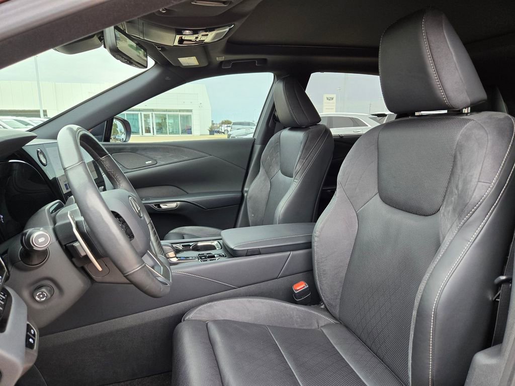 Used 2023 Lexus RX 350 FWD w/ Accessory Package (Z1) image 29
