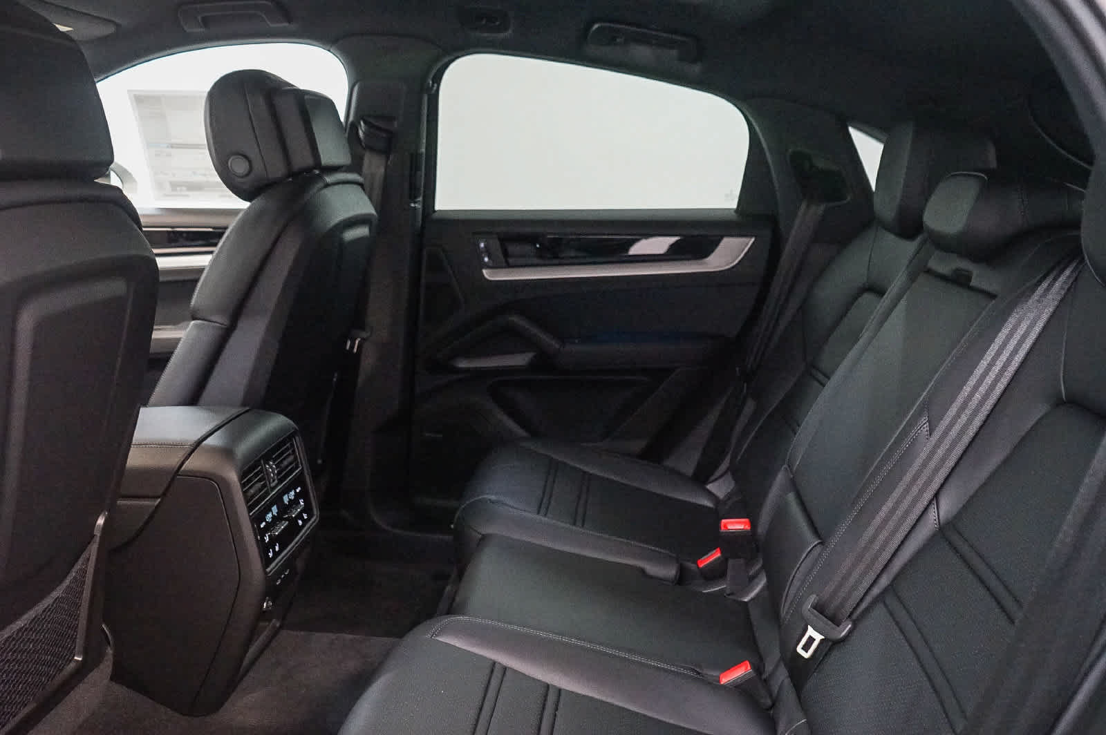 New 2026 Porsche Cayenne S AWD/4WD image 24