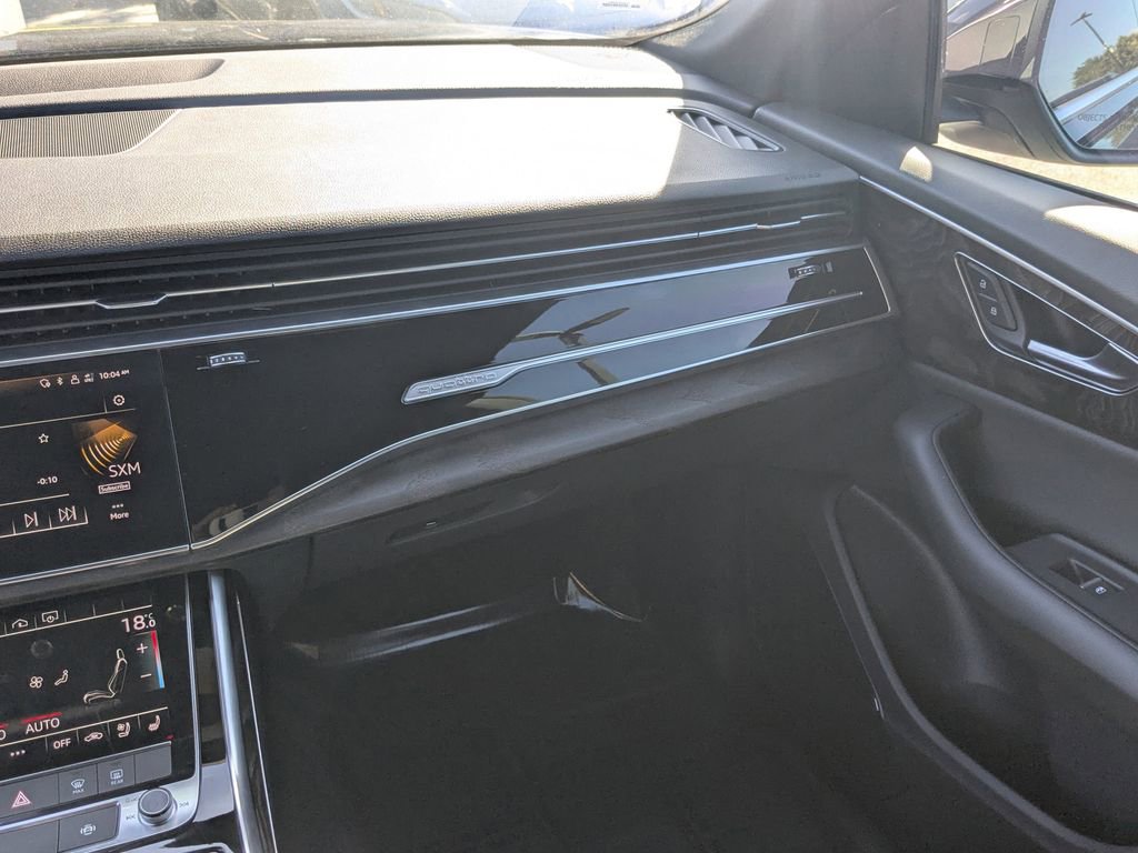 Used 2021 Audi Q8 Premium Plus w/ Premium Plus Package image 4
