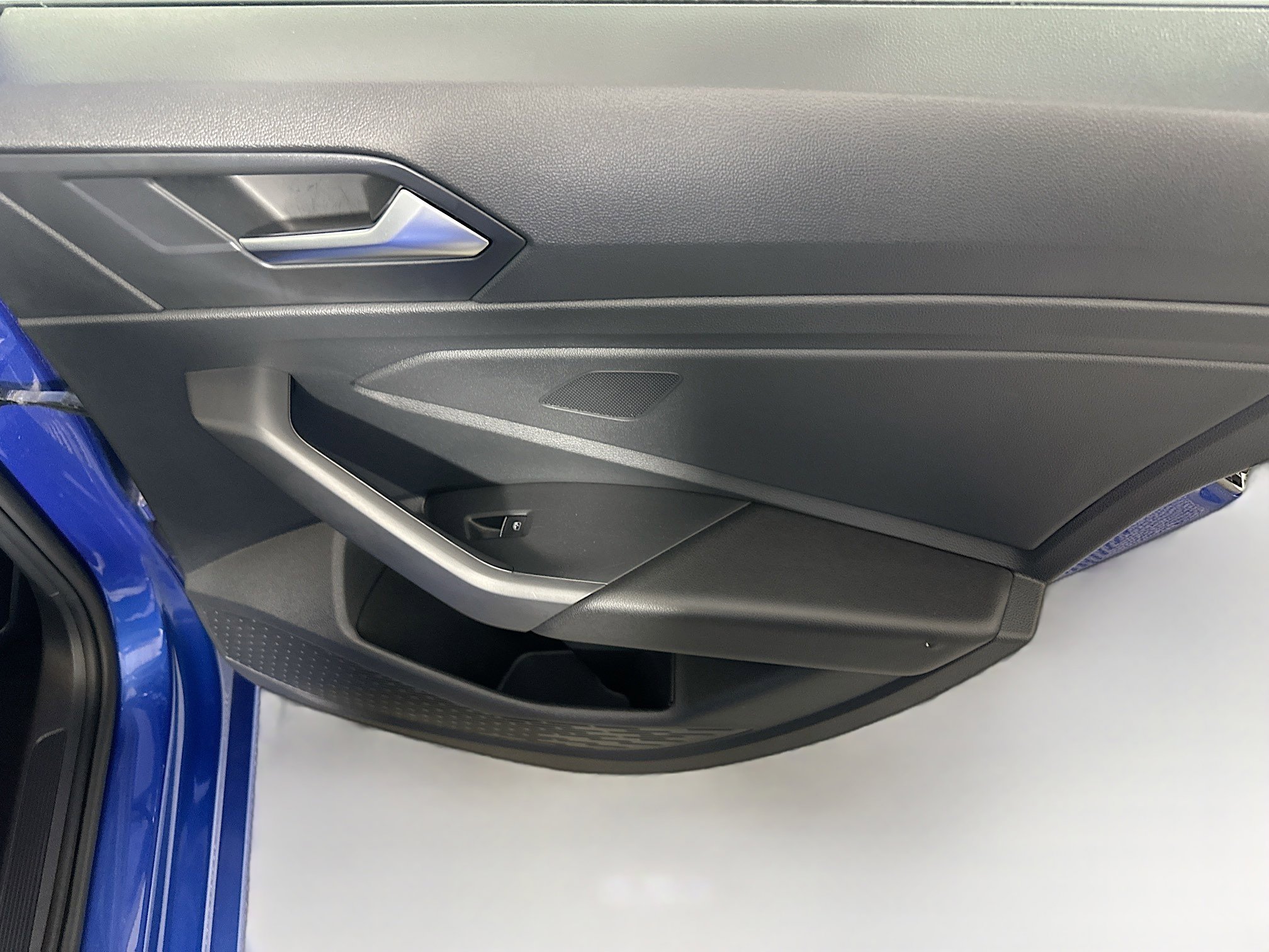 Used 2024 Volkswagen Jetta SE image 28