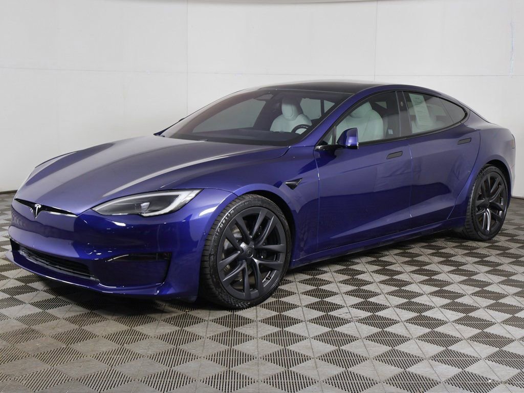 Used 2023 Tesla Model S Plaid image 11