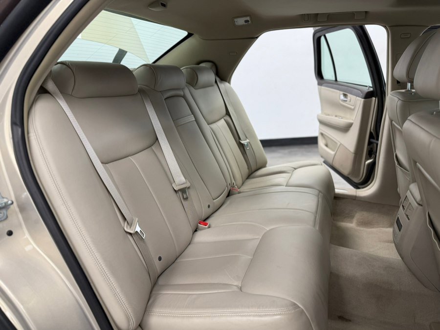 Used 2008 Cadillac DTS w/ Sun And Sound Package image 57