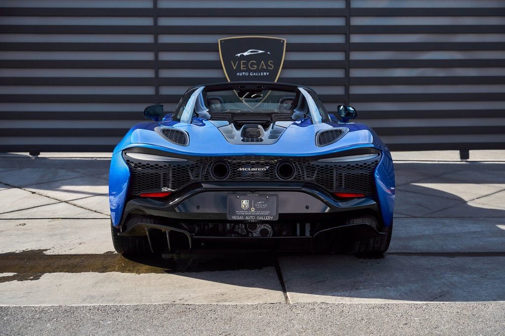 Used 2025 McLaren Artura Spider RWD image 28