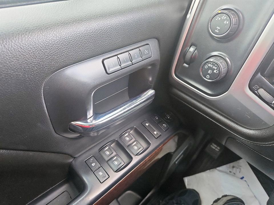 Used 2015 GMC Sierra 2500 SLT w/ Duramax Plus Package image 20