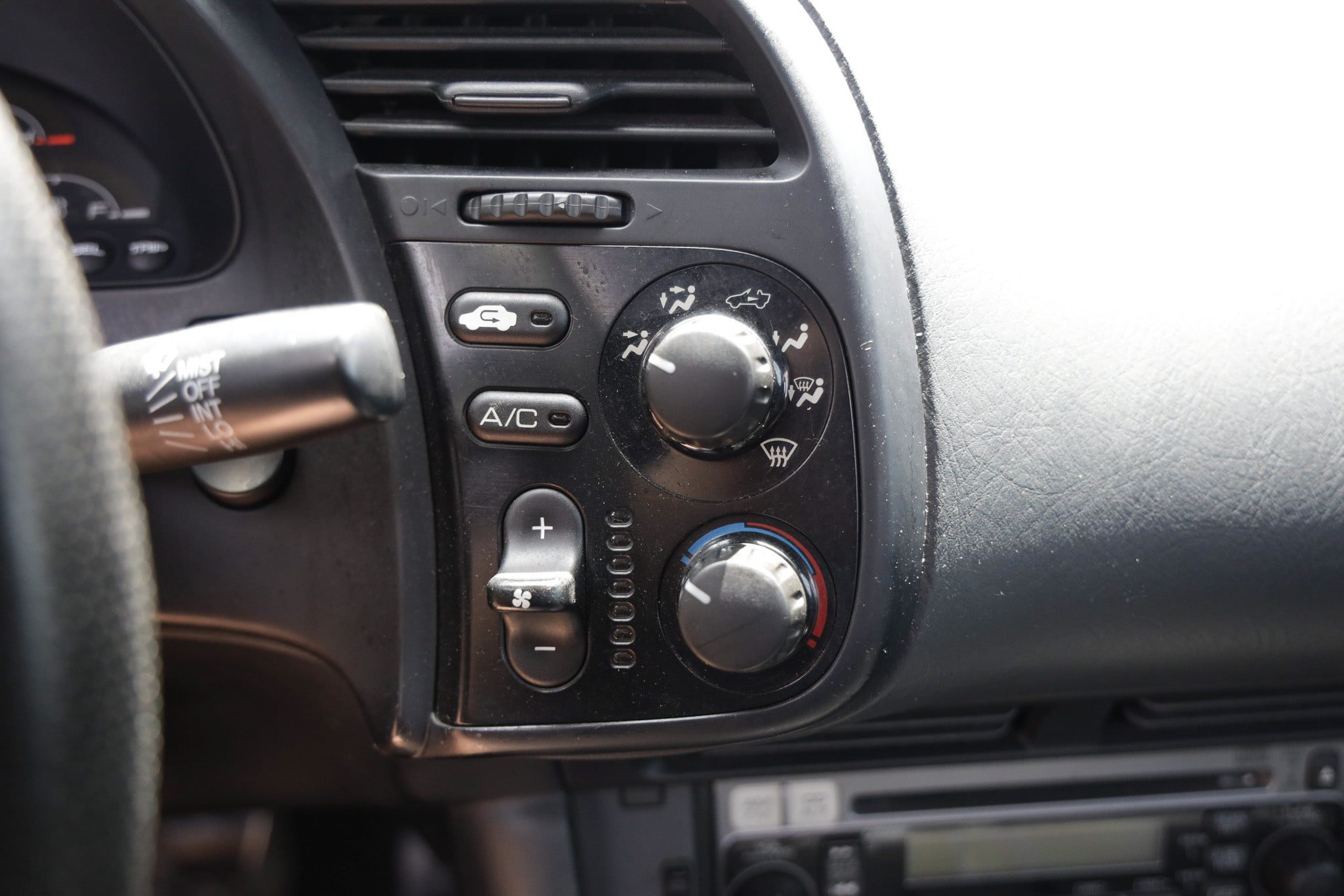 Used 2005 Honda S2000 image 24