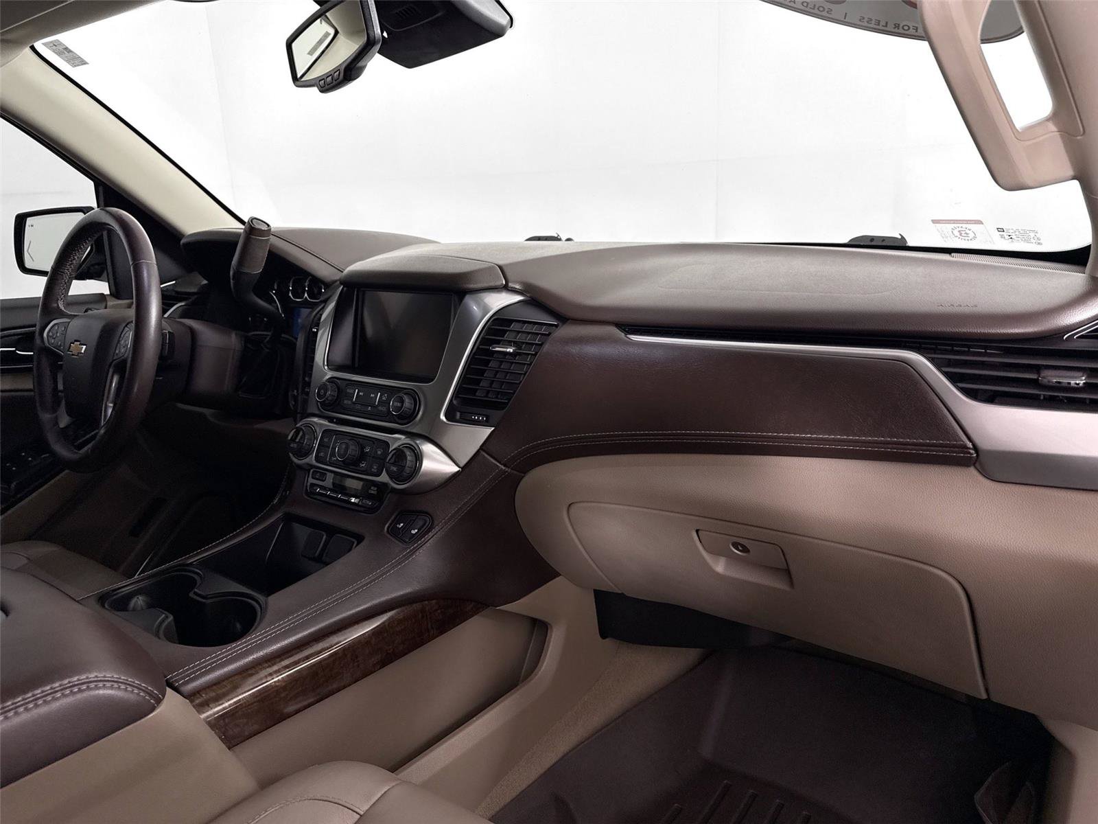 Used 2020 Chevrolet Tahoe LT w/ Luxury Package RWD image 46