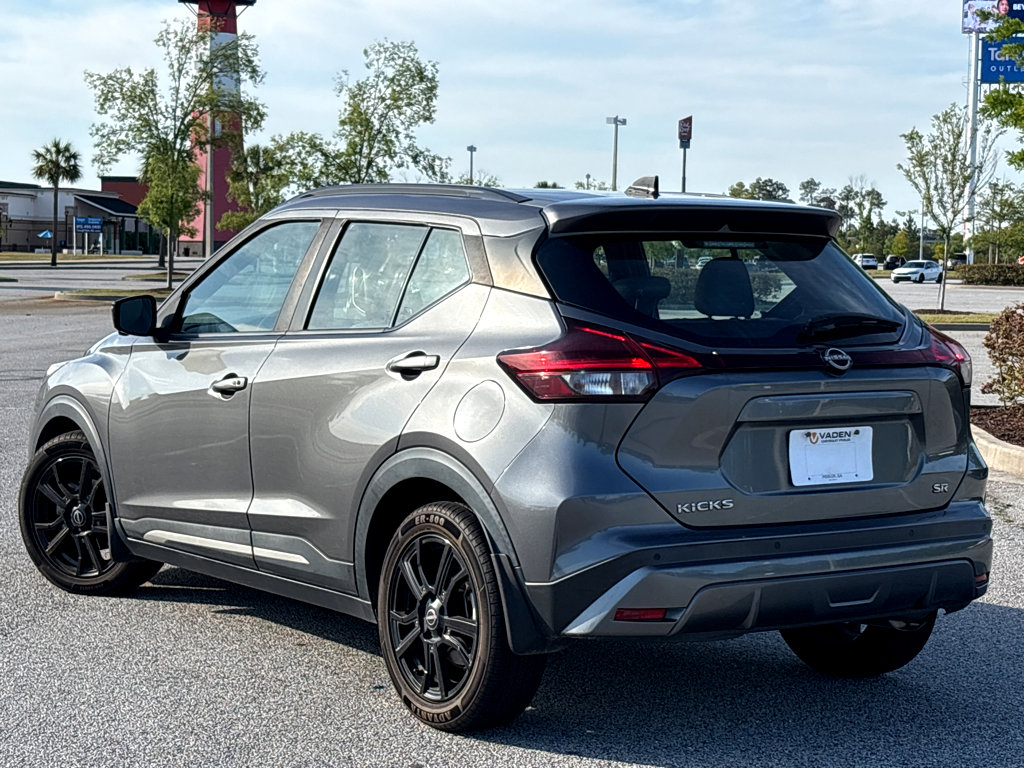 Used 2022 Nissan Kicks SR w/ Premium Package FWD image 23