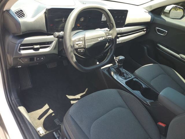 Used 2025 Kia K4 FWD image 17